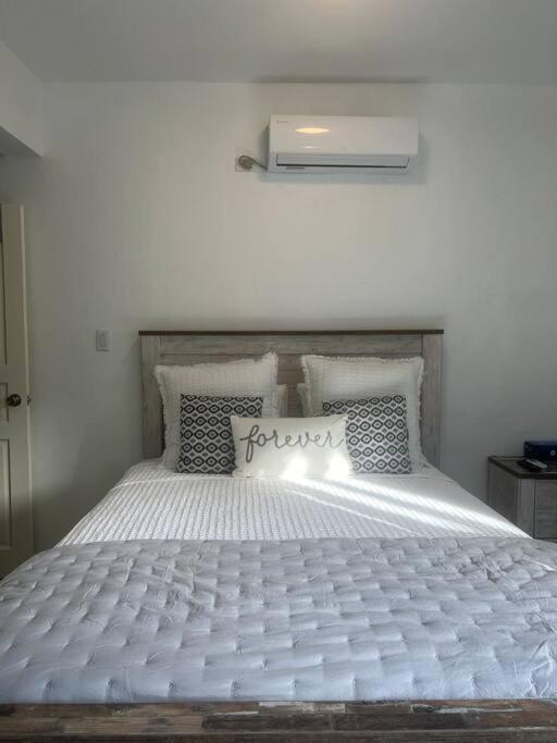 Little Cole Bay Apartment Koolbaai Ngoại thất bức ảnh